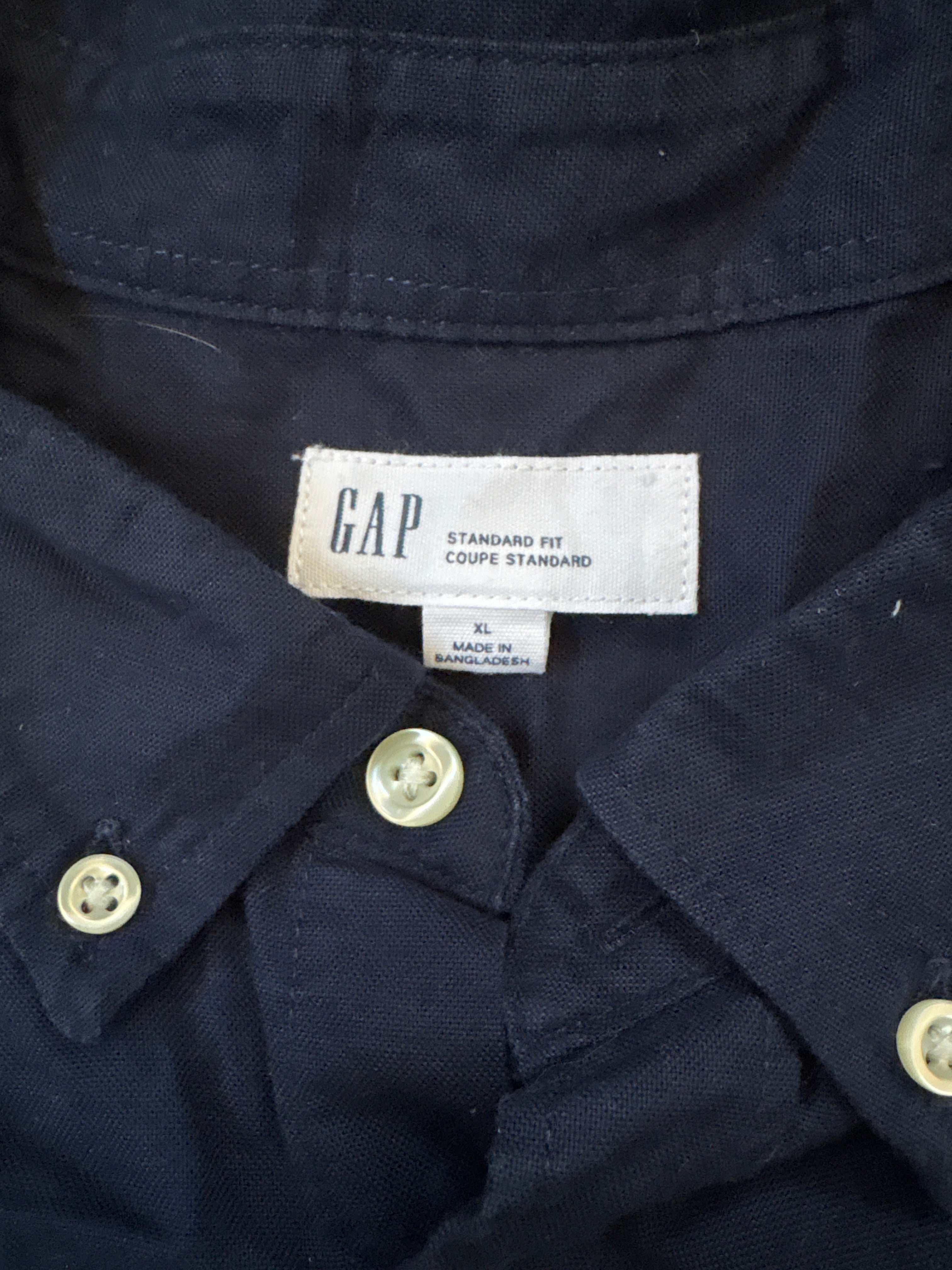 Men's Gap Long Sleeve Shirt